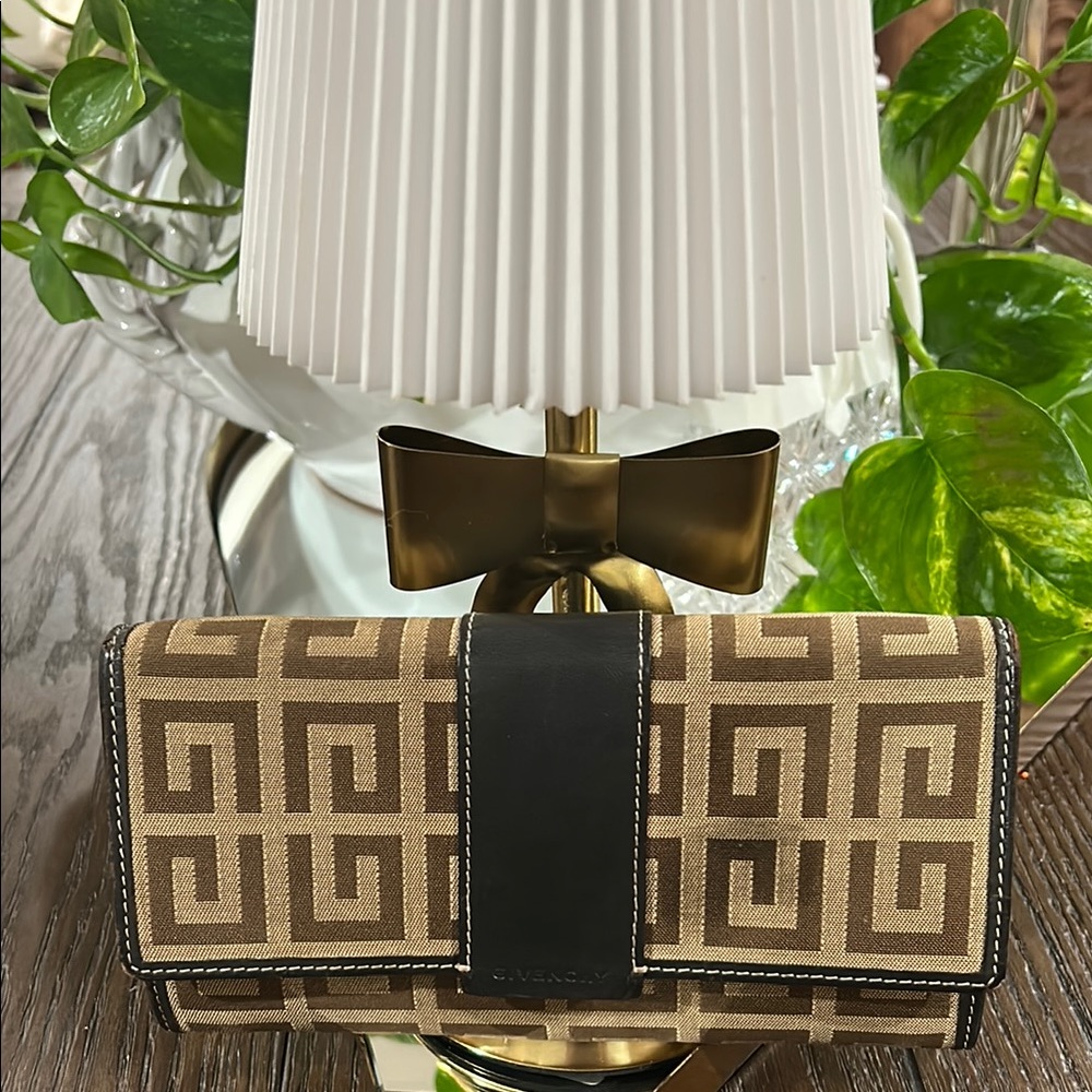 Givenchy Monogram Women’s Long Wallet